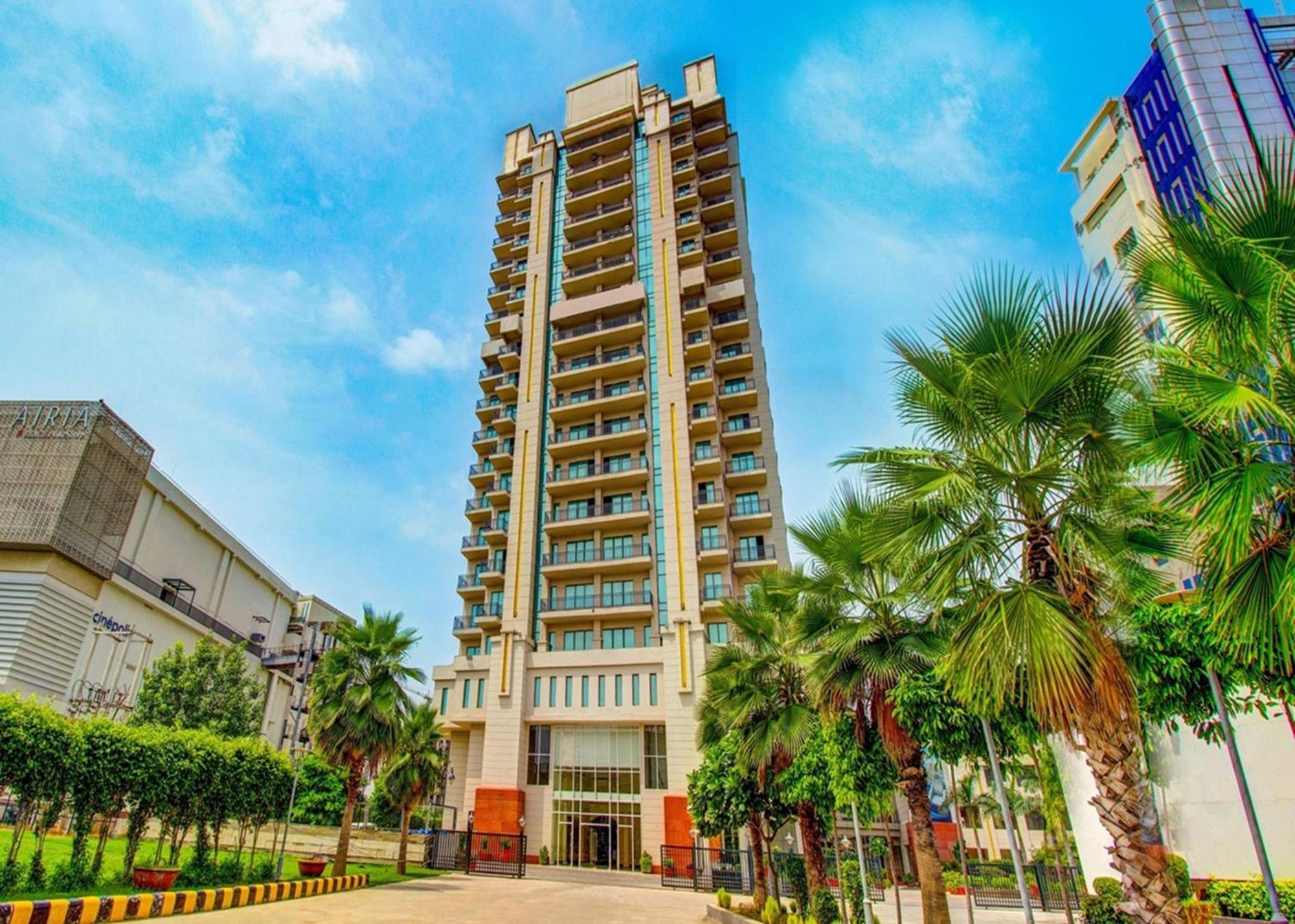 Rhythm Gurugram Hotel & Suites, Sohna Road Gurgaon Exteriör bild