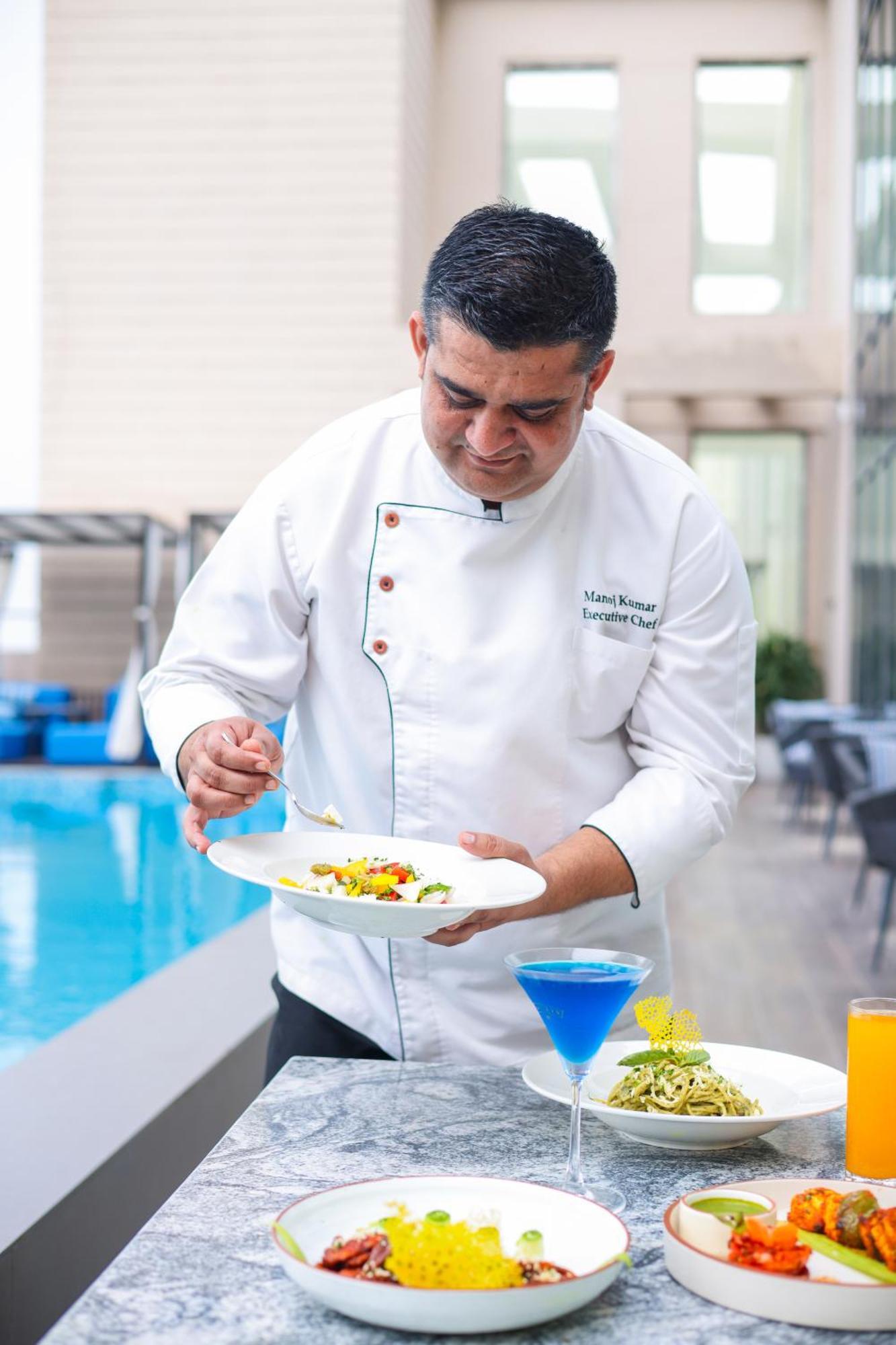 Rhythm Gurugram Hotel & Suites, Sohna Road Gurgaon Exteriör bild