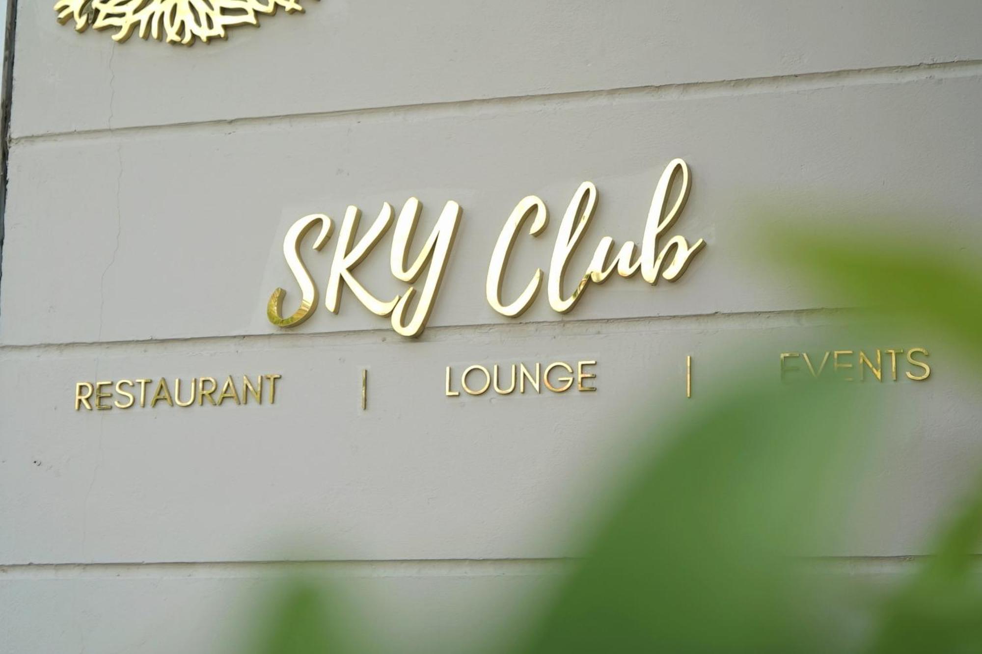 Rhythm Gurugram Hotel & Suites, Sohna Road Gurgaon Exteriör bild