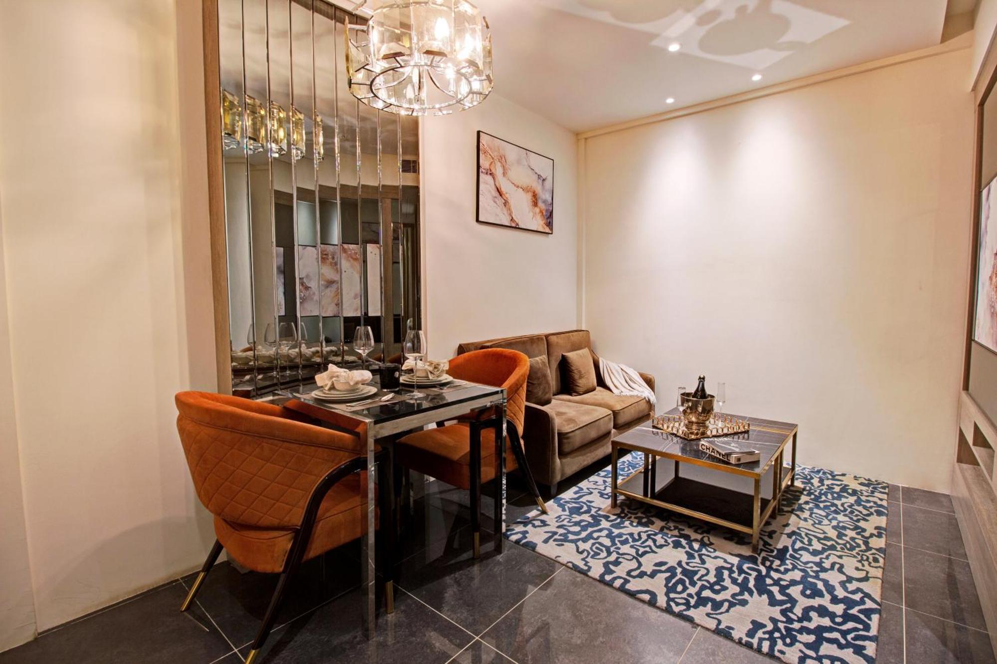 Rhythm Gurugram Hotel & Suites, Sohna Road Gurgaon Exteriör bild