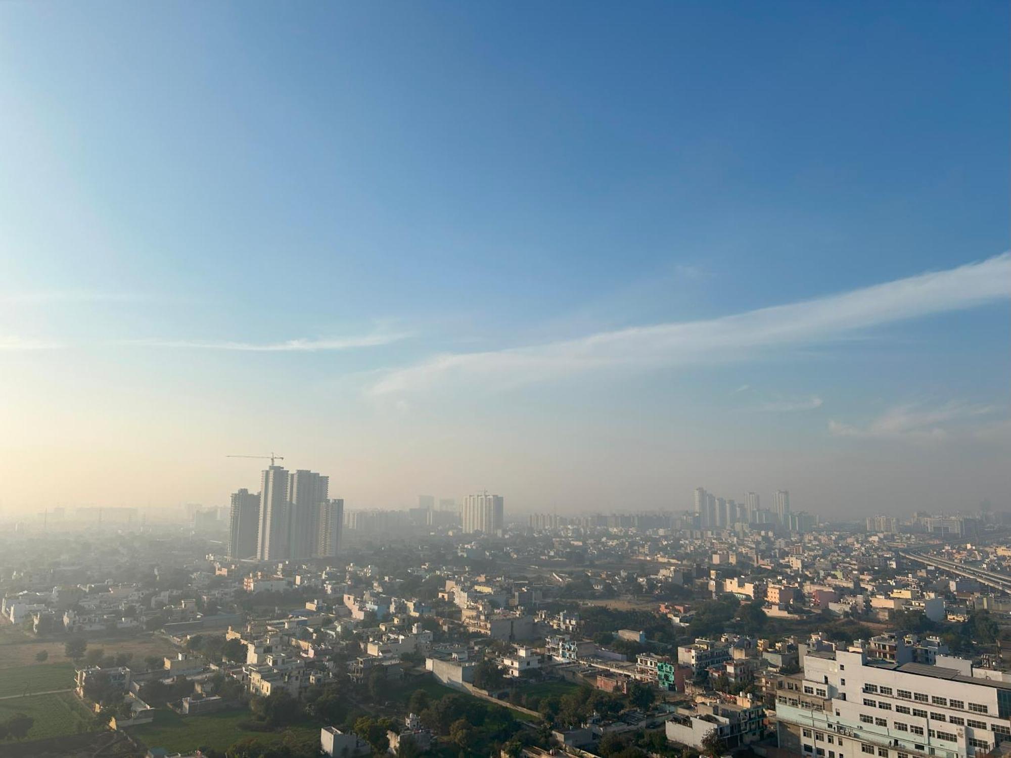 Rhythm Gurugram Hotel & Suites, Sohna Road Gurgaon Exteriör bild